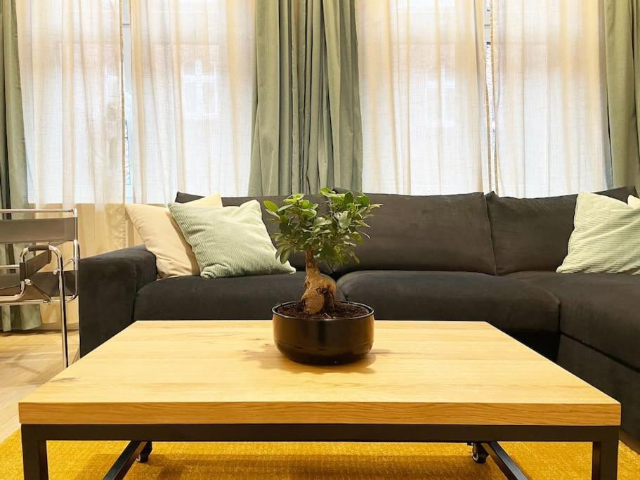 Nikiszowiec - Modern Silesian Apartment คาโตวีตเซ ภายนอก รูปภาพ