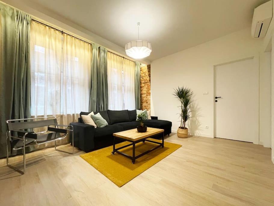 Nikiszowiec - Modern Silesian Apartment คาโตวีตเซ ภายนอก รูปภาพ