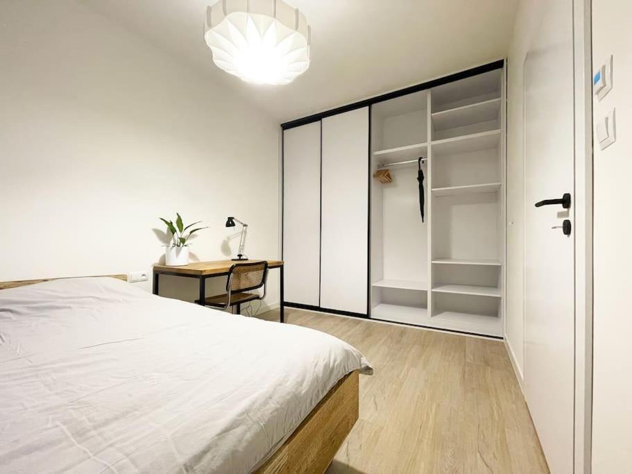 Nikiszowiec - Modern Silesian Apartment คาโตวีตเซ ภายนอก รูปภาพ
